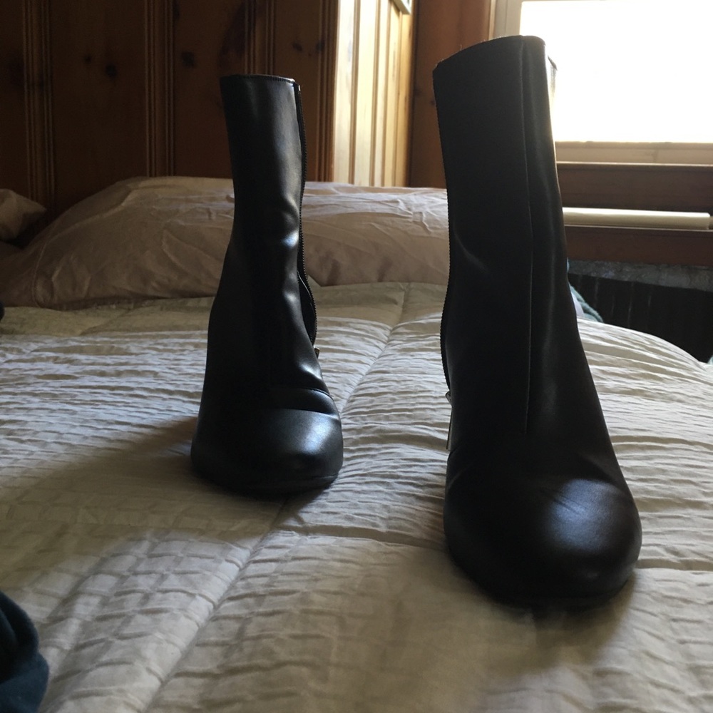 High heels - Picture 2 of 5